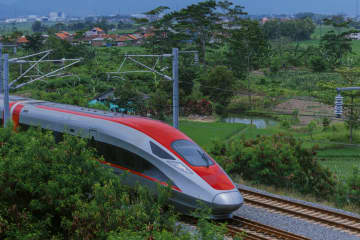 インドネシア高速鉄道がたった2年で “財務悪化” 日本の提案を断るも『結果的に費用は1.3倍』に膨れ上がりネットでコメント殺到「日本には安物買いの銭失いという言葉があってだな、、」「日本が調査から着工までワンストップで担ってたらこうはなってなかった気がする」