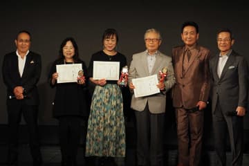 北川裕二、新曲『女つれづれ』発売記念カラオケ大会を開催！　審査員に恩師で作曲家の弦哲也も参加