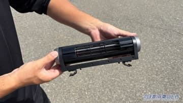 「デッドスペースにスッポリとハマる」あらゆるクルマに取り付けOK！同乗者も大満足の、超便利なカーグッズを紹介！「もっと早く知りたかった…」