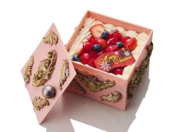 【神ワザ】「最新Xmasケーキ」のクオリティが異次元レベルに美しすぎる…!! これ本当に食べられるの…!?
