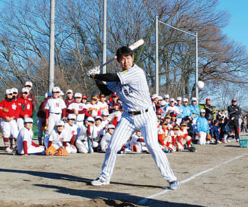 「ありがとう」地元埼玉・寄居から感謝の声　プロ野球阪神の原口選手が今季限りで引退　大腸がんを公表後も手術やリハビリ経て日本一に貢献