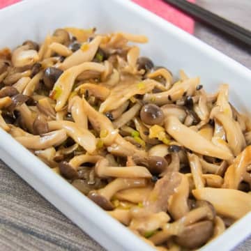 【きのこはこう食べて！】「ご飯に合いすぎる〜」「もう100回くらい作ってます」作り置きにもおすすめの絶品レシピ3選