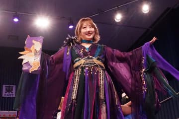 リアルバースデーの真琴がタッグパートナー5人に囲まれての闘いで「36歳こそは誰もが振り返るようないい女に」と意気込み！