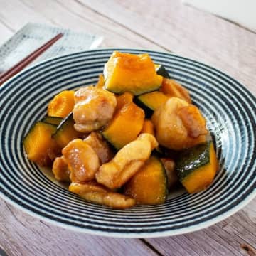 【かぼちゃはこう食べるべし！】「この味付け最高！」ご飯が止まらない♡簡単激うま鶏とかぼちゃのおかずレシピ