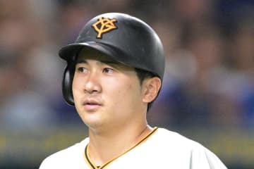 【巨人】泉口友汰が３回の守備から途中交代　自打球の影響か、１打数無安打