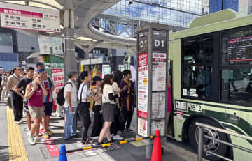 8月の国内宿泊者、6682万人　万博寄与、3カ月ぶり増