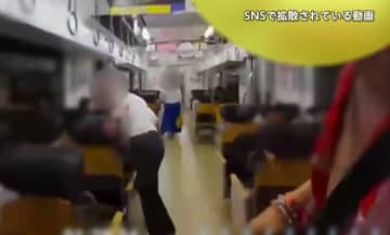 「覚悟しろよ」“悪質”外国人配信者が“逆ギレ”突き飛ばし　ロケット花火乱射や神社侵入も…“出身地”からもSNSに批判殺到
