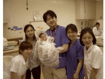 1000g未満で生まれたひかりちゃん｡早産児の早生まれのため､本来より1つ上の学年に入学｡みんなについていけるのか不安で…～新生児医療の現場から～【新生児科医･豊島勝昭】