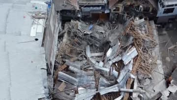 イスラム系学校で礼拝堂が突然崩壊…3人死亡、約100人けが　男子学生らが礼拝中で現在も38人がれきの下敷きか…救助活動続く　インドネシア