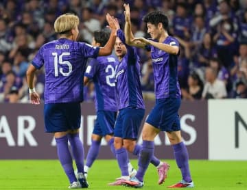 痛恨！広島が荒木隼人のヘッド弾で先制も83分に失点…元マリノス監督率いる中国王者と１－１ドロー。２点目が遠く連勝ならず【ACLE】