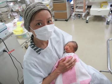 「妊娠おめでとう」と言われた日、乳がんの告知。「どうしたらこの子をあきらめない選択をできるの？」【妊娠期がん経験談インタビュー】