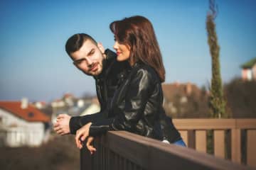 割り切った関係とは？セフレとの違いから男性・女性心理、傷つかないためのルールまで解説