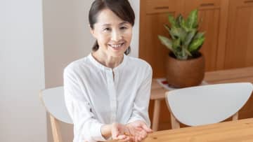 もう無理、別れてください…〈月収55万円〉49歳夫に搾取され続けた46歳妻。実家への仕送りを鼻で笑われ逆襲。夫を凍りつかせた「一冊のノート」