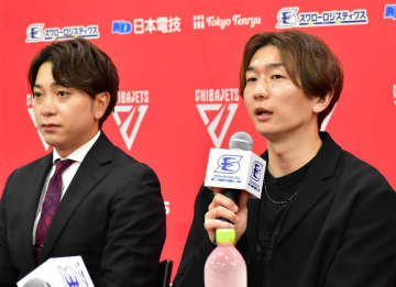千葉ジェッツの池内勇太GMが西村文男と歩むラストシーズン「優勝して、笑って文男さんを胴上げして終えたい」