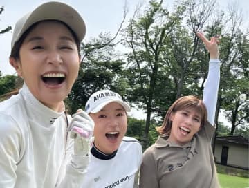 「歩くパワースポット」たちと豪華ラウンド？有村智恵の写真にコメント殺到