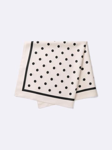 【GU】巻くだけで即オシャレ♡「ドット柄スカーフ」でマンネリ打破