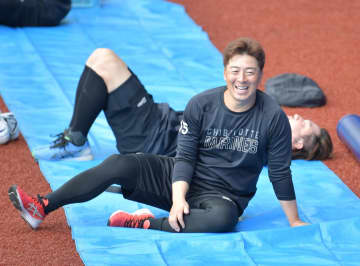 美馬(茨城・取手出身)が引退試合　プロ野球・ロッテ投手　楽天戦で渾身の6球披露　「本当に幸せ」