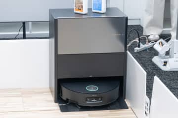 Dreame、ローラーモップの最上位ロボット掃除機「Aqua10 Ultra Roller」。2カメラ搭載、100度でモップ洗浄
