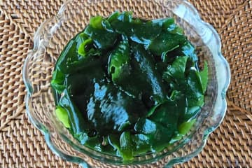 乾燥わかめの「最高においしい戻し方」　たった30秒、コレするだけでシャキッと食感に