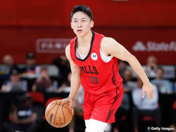 河村勇輝がメディアデーで日本にメッセージ…日の丸を背負った姿も披露