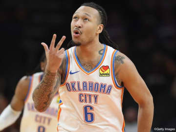 サンダーのジェイリン・ウィリアムズ、NBA永久欠番の背番号「6」着用選手で最後の1人に