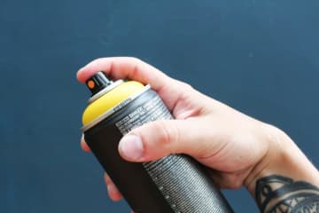 [夜道やアウトドアに◎] ALITTLEの護身スプレーが割引