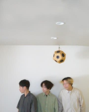 静岡三島市を拠点に活動する「みふく」が1stアルバム『soft power』をリリース。収録曲より「ｂｙｅ」のMV公開