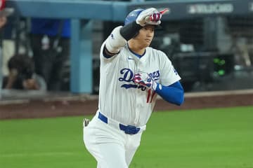 大谷翔平 ポストシーズン開幕戦で衝撃の2発！松井秀喜以来の快挙でドジャース先勝
