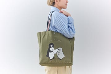 オレンジページ増刊号、特別付録に「Suicaのペンギン」大容量ショルダーバッグ。汚れに強くお買い物やレジャーにも