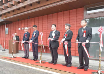 地域振興拠点開所祝う　神栖・息栖神社前の「にぎわいテラス」　関係者ら記念式典　茨城