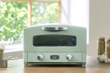 アラジンのトースター3年ぶり刷新　パンくず掃除が簡単に