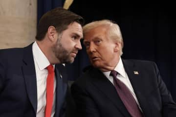 【分析】ウクライナ情勢めぐるトランプ氏の１８０度の方針転換、ロシア領の奥深くにまで影響か