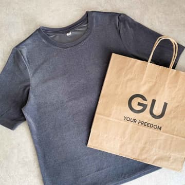 まだ暑いじゃん（泣）→ そんなときは【GU】の「ベロアT」を着てみて♡