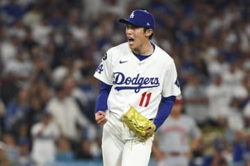 ドジャース 地区シリーズ進出！佐々木朗希が締めた！最終回圧巻のPS無失点デビュー＆エース山本由伸は貫禄の投球