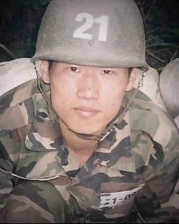 えっ…なぜ？マンUが「パク・チソンの軍服姿」を突如公開、韓国ファン絶賛「感動的だ」【画像】