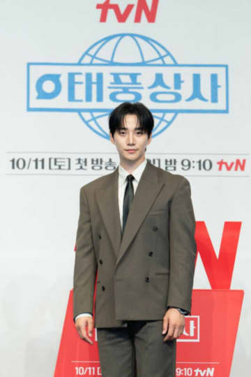 「2PM」イ・ジュノ、「『テプン商事』は、一人企画会社設立して作品と一体感を感じだ」