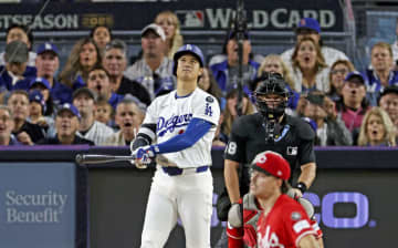 「すごいという言葉しか出てこないw」大谷翔平、ポストシーズン初戦でいきなり2発！　衝撃の活躍にファンも“語彙力喪失”