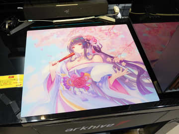 人気イラストレーター描き下ろしデザインのガラスマウスパッド「KIBU Gear 桜華 Japan Limited Edition」