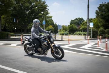 「ジャパンフィット」でかぶりやすい。LS2の新型フルフェイス「STREAM Ⅱ」に注目