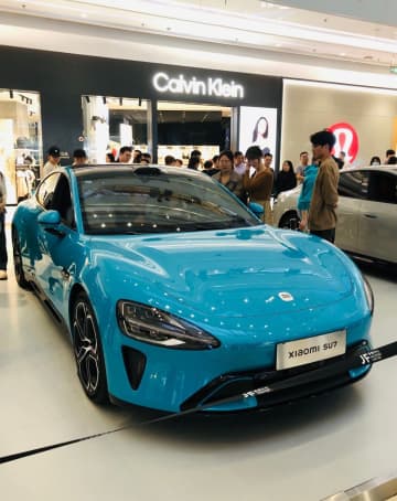 シャオミの車がひとりでに走り出す＝中国ネット「リアル自動運転？」