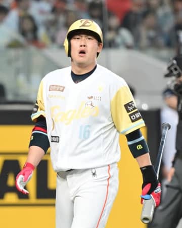 「人生破綻者と結婚？」野球選手と結ばれた韓国チアに度を超えた侮辱…相手の“素行不良”めぐり悪質コメ殺到