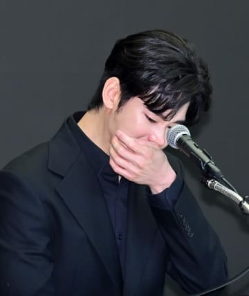 キム・スヒョン、6カ月ぶりの近況「一人で山に」…恋人への手紙を公開するも一部から“二股説”まで