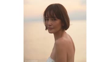 梨花 スタイリッシュな自宅を公開！「オシャレで憧れ」“新鮮”な古着コーデでダブルピース「センスがめちゃくちゃ良い」