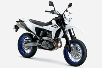 スズキ、新型「DR-Z4S」「DR-Z4SM」 価格119万9000円で日本発売