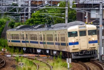 青とクリームの115系「瀬戸内色」、地域色に“塗装戻し”で団臨プラン発売へ