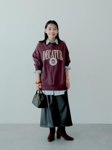 明日から真似したい！【AMERICAN HOLIC】ロゴスウェット、大人はこう着る【COORDiSNAP it Style】