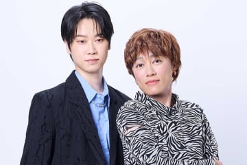 昭和漂うスナックのママに変身！　新世代歌謡グループ・はやぶさ、新曲『ときめきはチャチャチャ～スナックはやぶさへようこそ～』の新ビジュアル公開