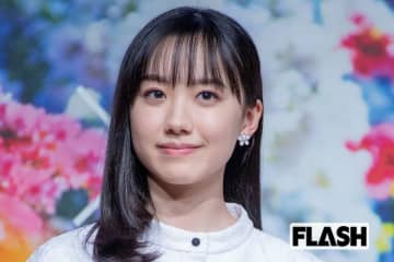 芦田愛菜、『俺ではない炎上』共演者との“集合写真”に「身長差すごい」驚きの声続出…いまだ「非公表」継続で寄せられる疑問