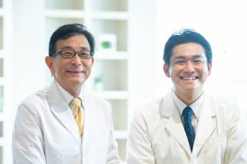 がん標準治療は「最善の選択肢」ではあるが「最強の最新治療」ではない。「タイムラグ」が生み出す機会損失と不安の土壌、識者の指摘をよくよく聞いてみた【医師×薬剤師】