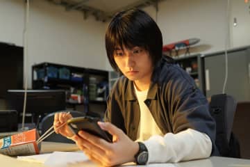 NHK夜ドラ『いつか、無重力の宙で』倫理的思考の大学生役・奥平大兼「彗の感情と、4人の感情が、時間をかけて共鳴しあうように」